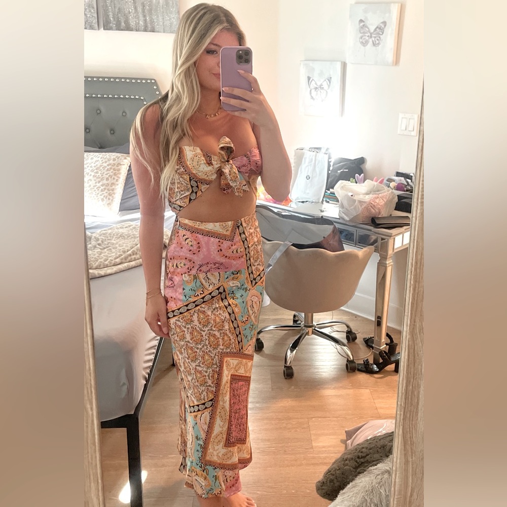 Two-Piece Skirt Set 🩷🌻🧡